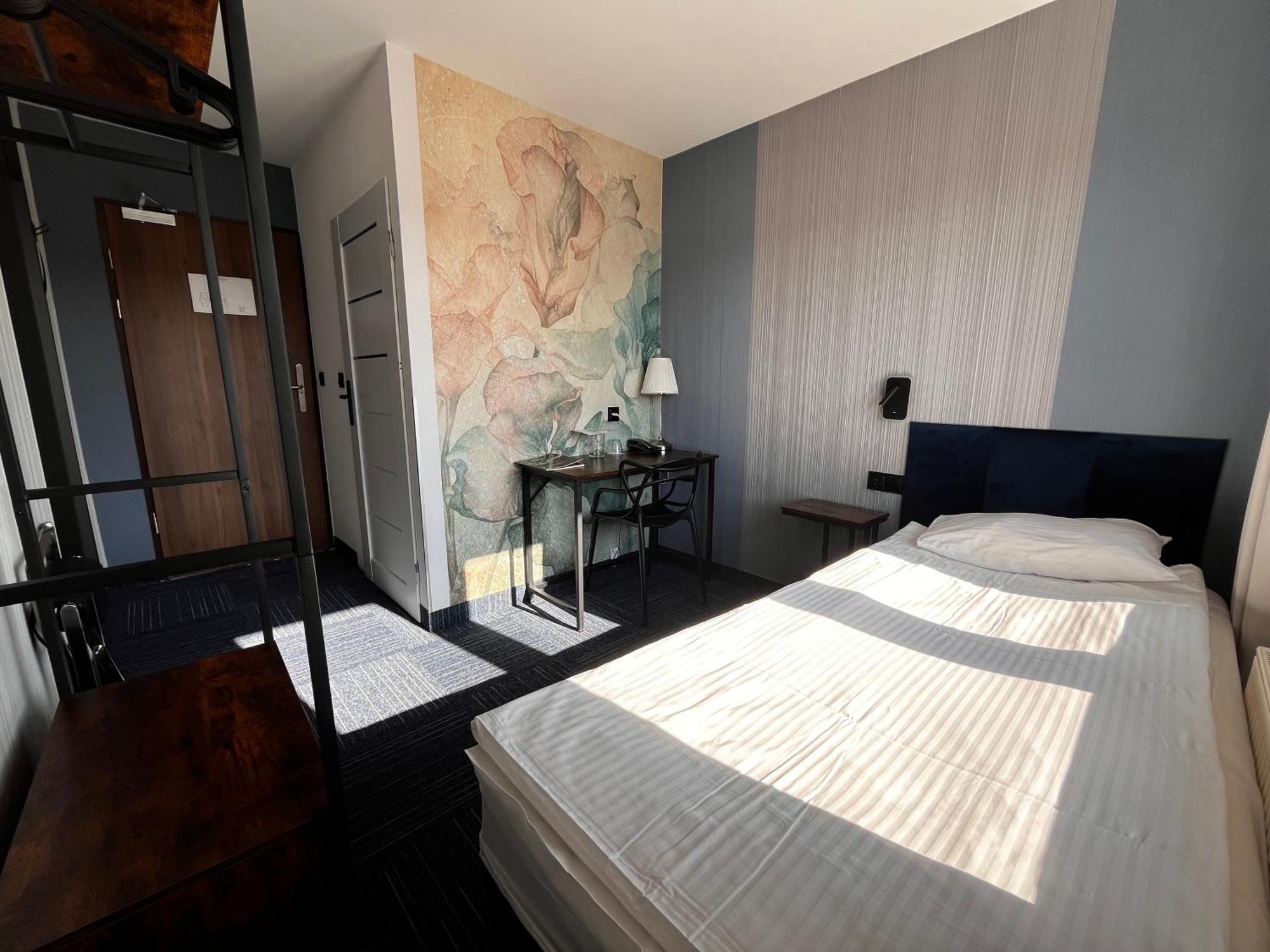 Hotel Marta オワバ エクステリア 写真