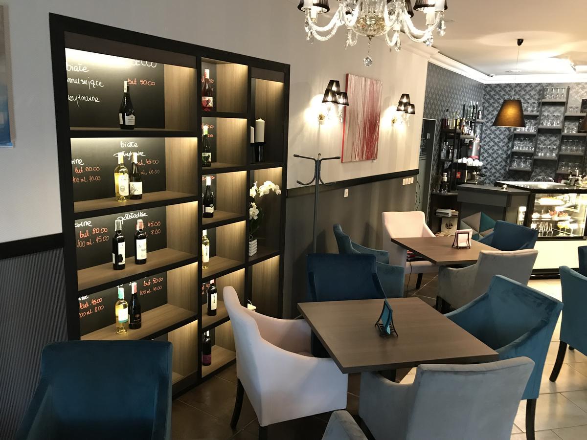 Hotel Marta オワバ エクステリア 写真