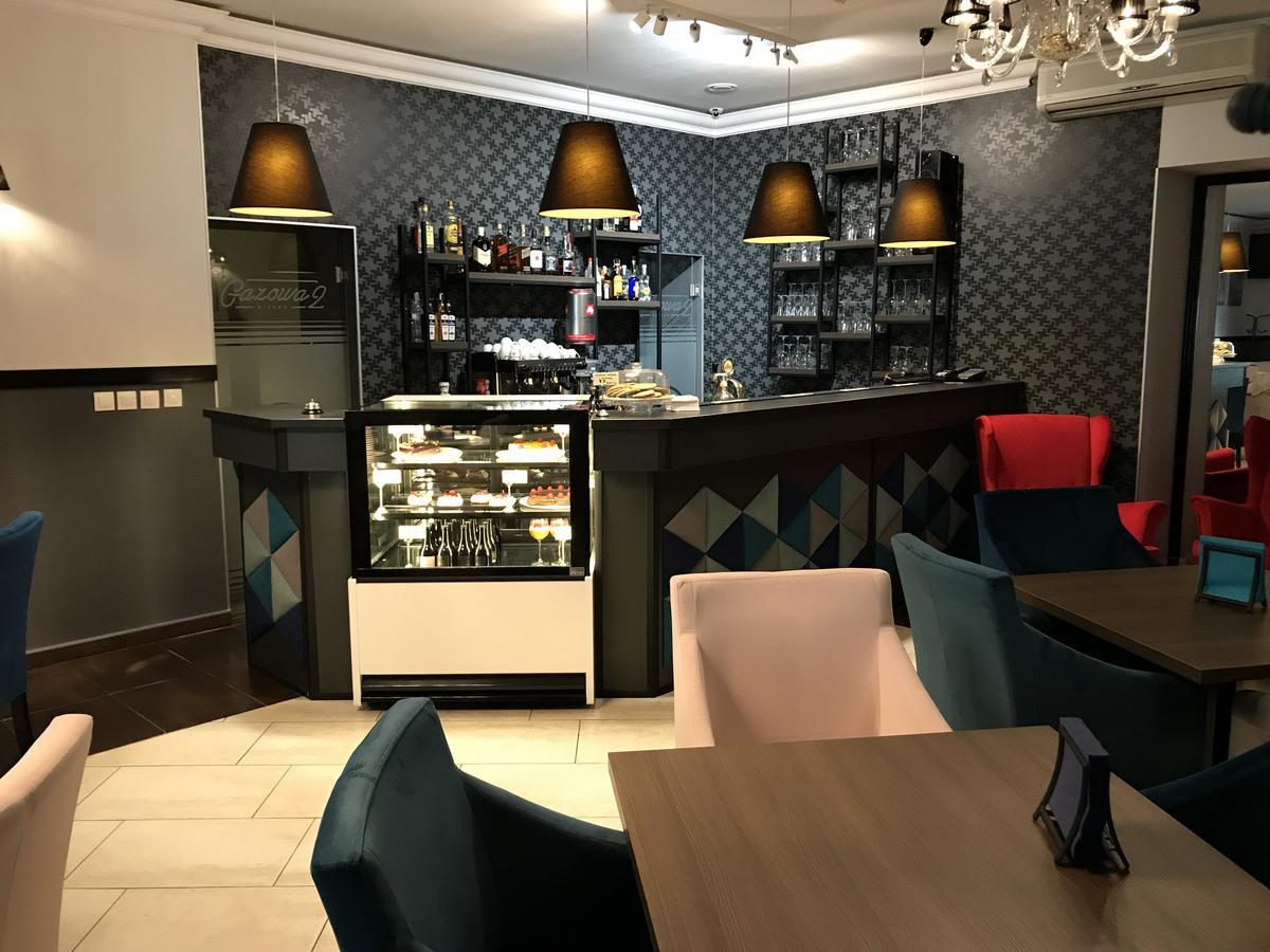 Hotel Marta オワバ エクステリア 写真